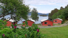 Teigen Leirstad, Eikefjord, hytter